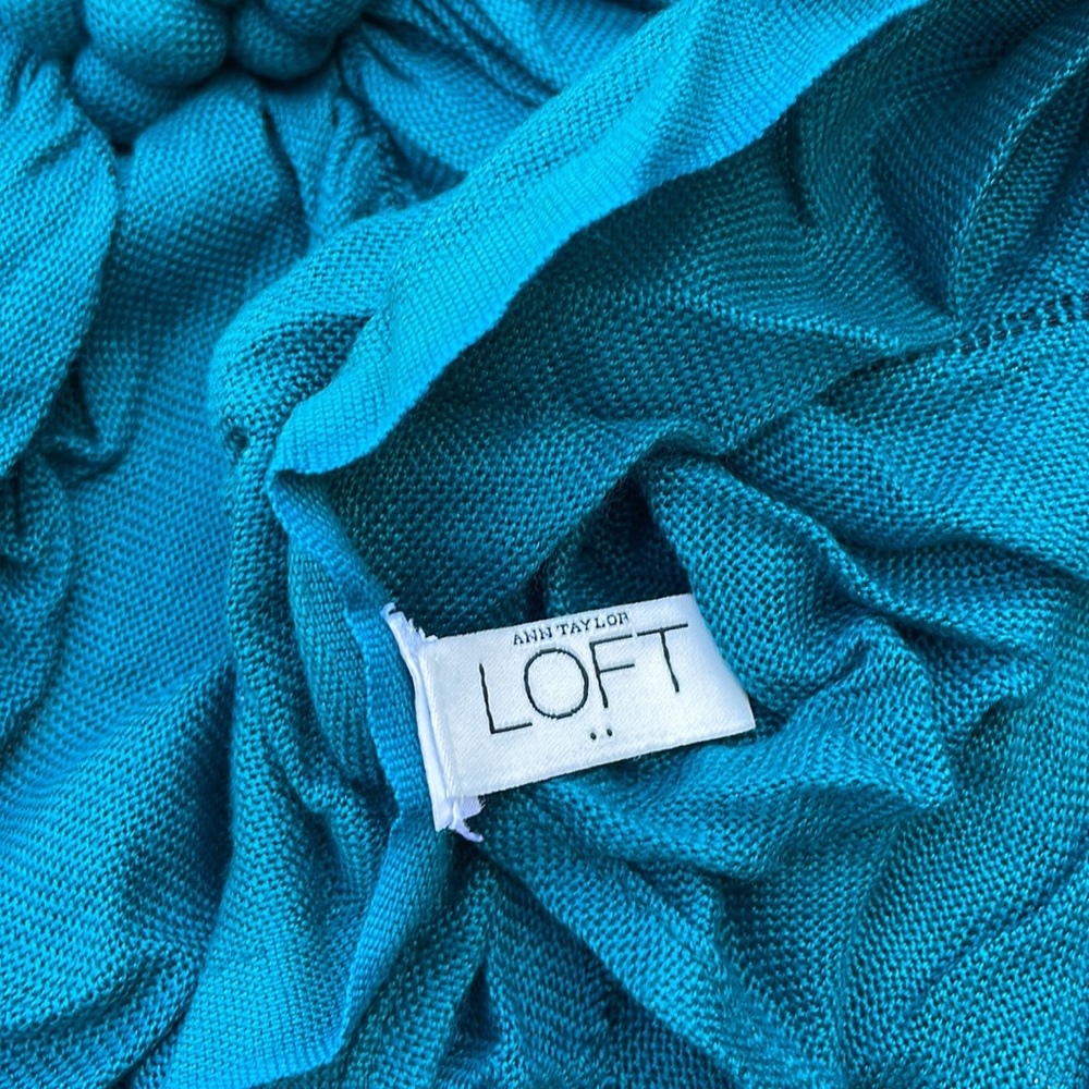 AnnTaylor Loft Scarf - Picture 4 of 5